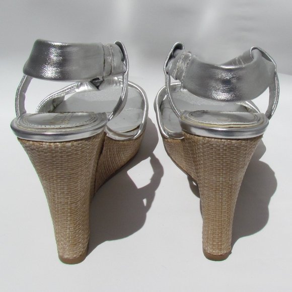 Charles David Notty SILVER SANDALS Platform Rattan Wedge Heel Slingback 9 M - Picture 5 of 8